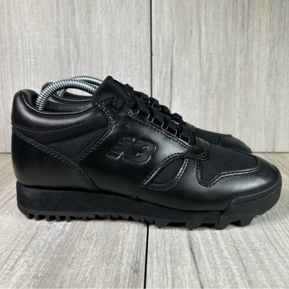 NEW New Balance Rainier OG Black Leather Sneaker Women’s Size 7.5 Mens Size 6